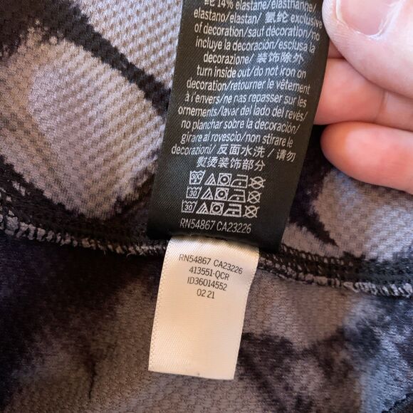 Pink Active Bike Gym Shorts Sz Large Ribbed Textured Athletic Workout Black Gray - Picture 11 of 12